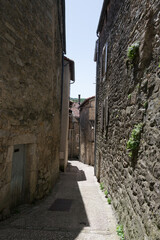 Sainte-Eulalie-de-Cernon village médiéval en Aveyron.	