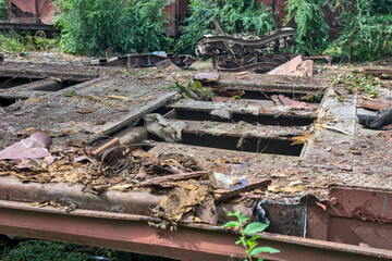 Cutting of railway wagons