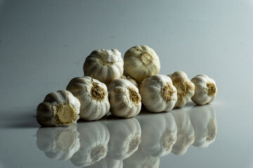 Group of raw garlic on the table