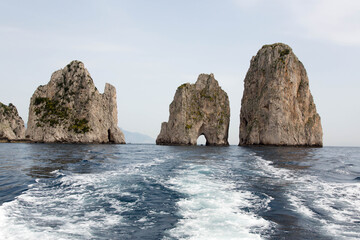 Naklejka premium Faraglioni rocks capri island italy