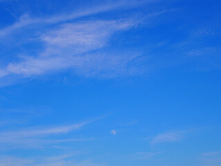 爽やかな青空と雲