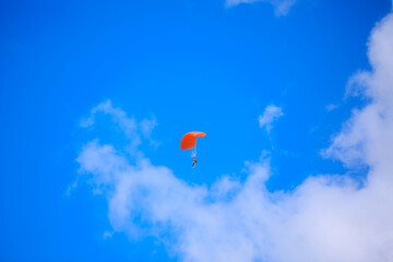 Fototapeta na wymiar Skydiving on the North Shore, Oahu, Hawaii