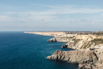 Fototapeta na wymiar rocky sea coast