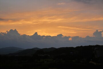 Obraz premium sunset over the mountains