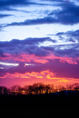Fototapeta na wymiar Vibrant sunset