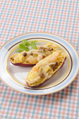 さつまいも丸ごとグラタン