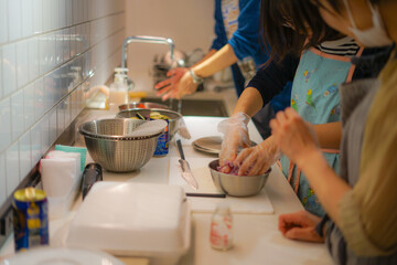 料理教室での調理風景