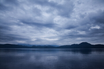遊覧船から見る只見町の田小倉ダム