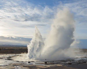 Fototapeta na wymiar Strokkur Geyser erupts. Geysir area, South Iceland.