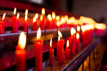 唐寺の赤い蝋燭