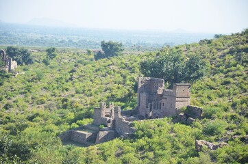 Obraz premium spooky ruins of Bhangarh Fort ,Alwar , Rajasthan ,most Haunted Place in India
