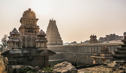 Fototapeta premium The ancient Hindu temple Virupaksha is located in the village of Hampi in the south of Karnataka. Virupaksha Temple is a very important place for pilgrims
