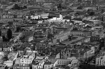 ナポリ旧市街のモノクロ写真
