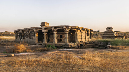 Fototapeta na wymiar Vijayanagara ruins of the former capital of the Vijayanagar Empire in the village of Hampi in the northern Indian state of Karnataka