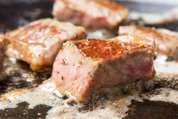 サイコロステーキ