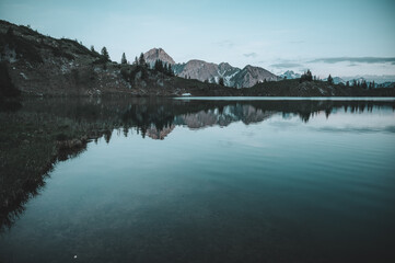 Blick an den Seealpsee, am Nebelhorn im Frühling