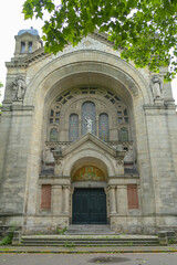 Obraz premium Church of Saint-Sauveur (Eglise Saint-Sauveur de Lille) built on the site of an ancient Gothic church in 1896. Saint-Sauveur Street, district of Lille-Center. Lille, France.