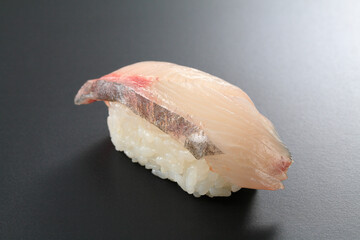 寿司　ハマチ
