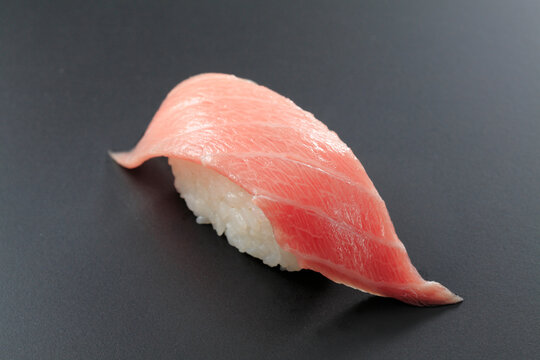 寿司　マグロ大トロ