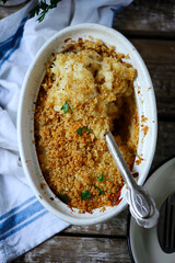 Mac and cheese with Tomato  and Basil  .style rustic