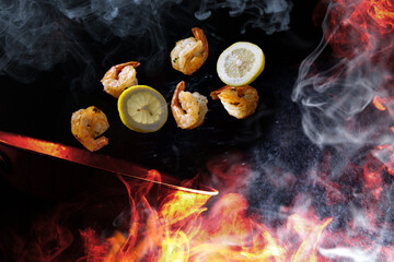 Tossing Cooking Lemon Shrimp