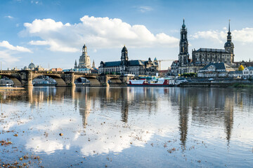 Fototapeta na wymiar Dresden skyline along the Elbe River, Saxony, Germany