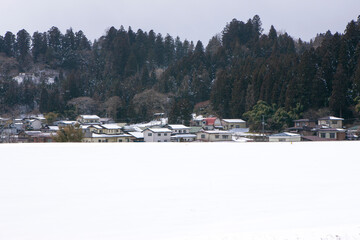 雪が降り積もった衣川区