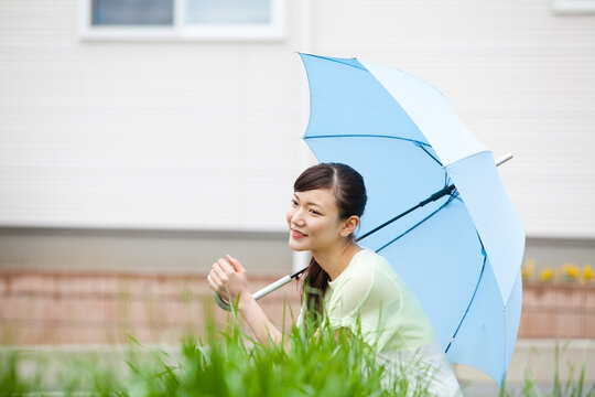 1 746 Best しゃがむ Images Stock Photos Vectors Adobe Stock