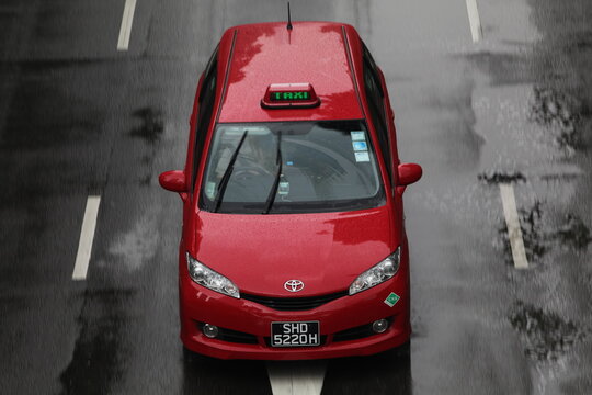 Singapore Taxi Driving In The Rain On Bedok Road