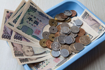お札と小銭