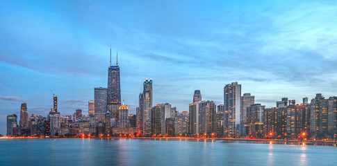 Fototapeta na wymiar Chicago skyline night view panorama
