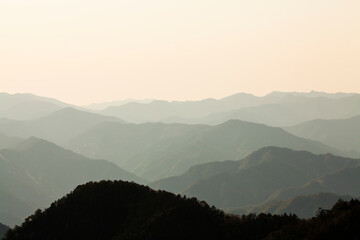 玉置神社から見た山々の風景 © Paylessimages