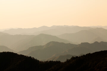 玉置神社から見た山々の風景 © Paylessimages