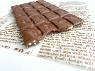 割った板チョコ