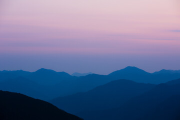 玉置神社から見た山々の夕景