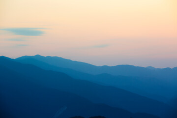 玉置神社から見た山々の夕景