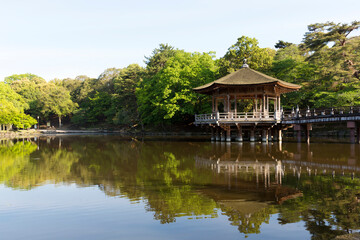 奈良公園の浮見堂