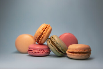 Studioaufnahme von Pastel-farbigen Macarons