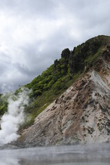 大湯沼　湯気のたつ湖（沼）Hot spring