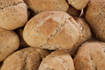 Traditionell von Hand gebackene Brötchen