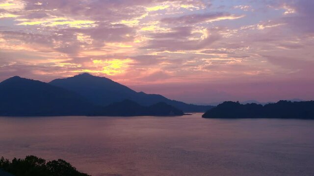 瀬戸内海の日の出  広島県大崎上島から大三島など愛媛県側を撮影  タイムラプス  4K 