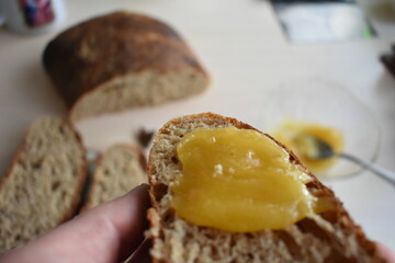 bread with honey