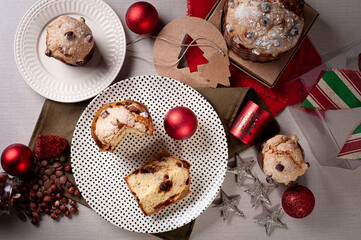 .Artisanal panettone of natural fermentation, with chocolate and chestnuts. Christmas dessert