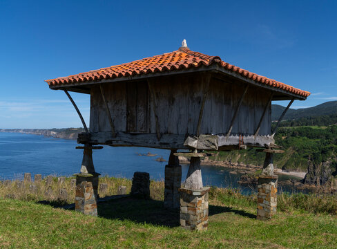 H&oacute;rreo or barn to store food