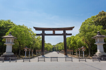 橿原神宮参道の鳥居