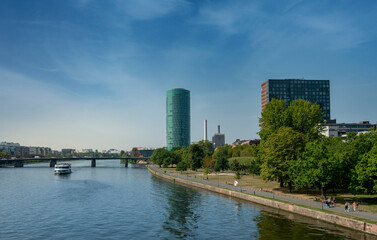 Fototapeta na wymiar Frankfurt Westhafen Tower