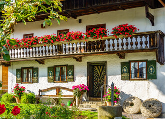 Fototapeta na wymiar typical old bavarian farmhouse