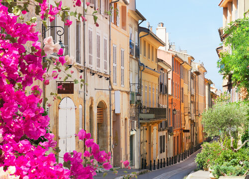 Fototapeta beautiful old town of Provence