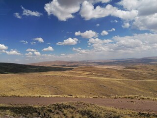 SOBRE EL ALTIPLANO