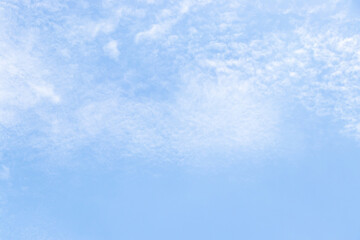 Fototapeta na wymiar Clear blue color sky with white cloud background